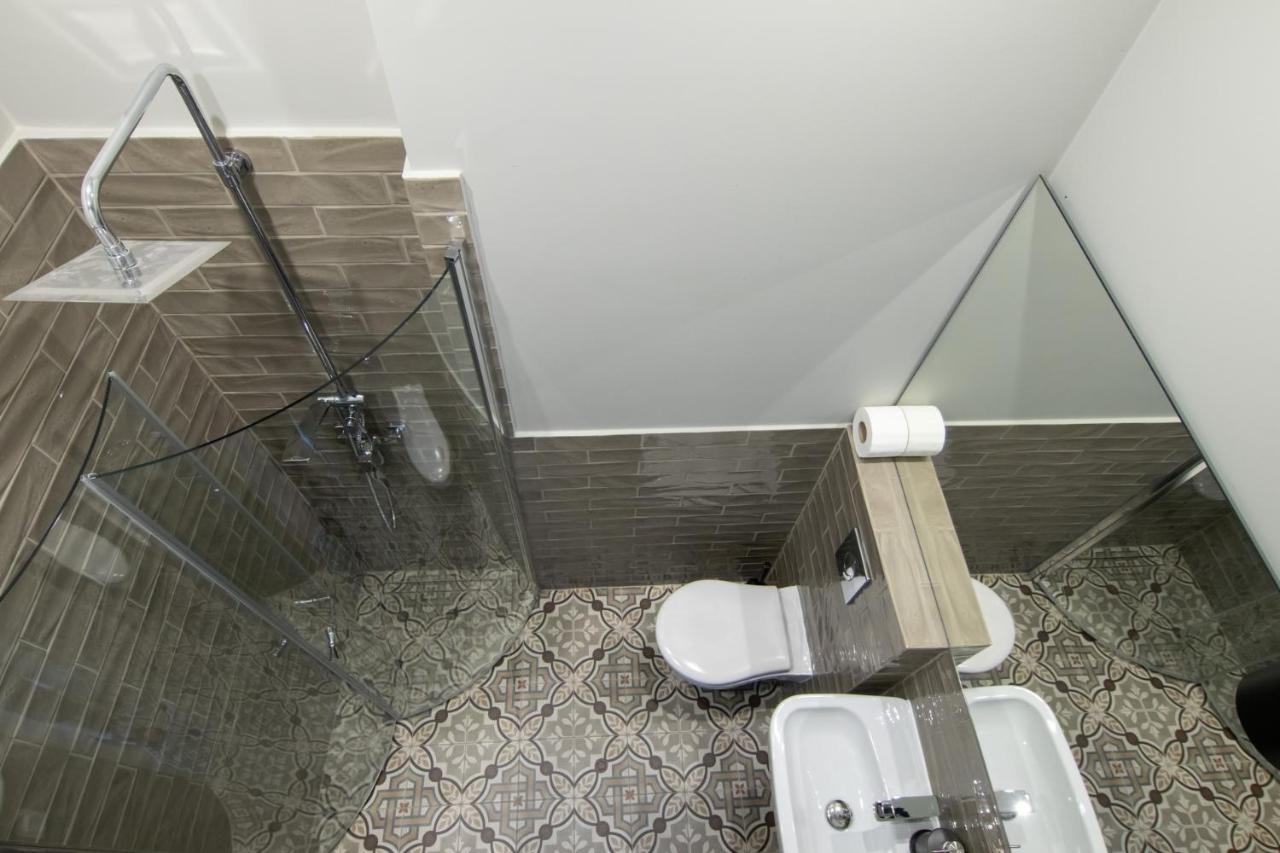 Barbacan Suites - Old Town Apartments - By Upstairs Kraków Zewnętrze zdjęcie